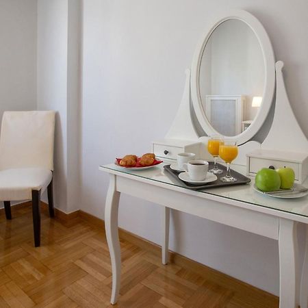 Upscale Luxury Athens Renovated Dream Home In One Of The Most Favorable Locations By National Gardens, Zoo & Hellenic Parliament In Syntagma And Stylish Exquisite Kolonaki Neighborhood Eksteriør billede
