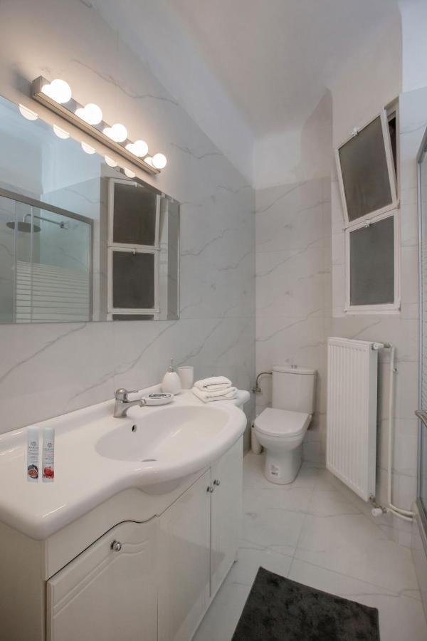 Upscale Luxury Athens Renovated Dream Home In One Of The Most Favorable Locations By National Gardens, Zoo & Hellenic Parliament In Syntagma And Stylish Exquisite Kolonaki Neighborhood Eksteriør billede